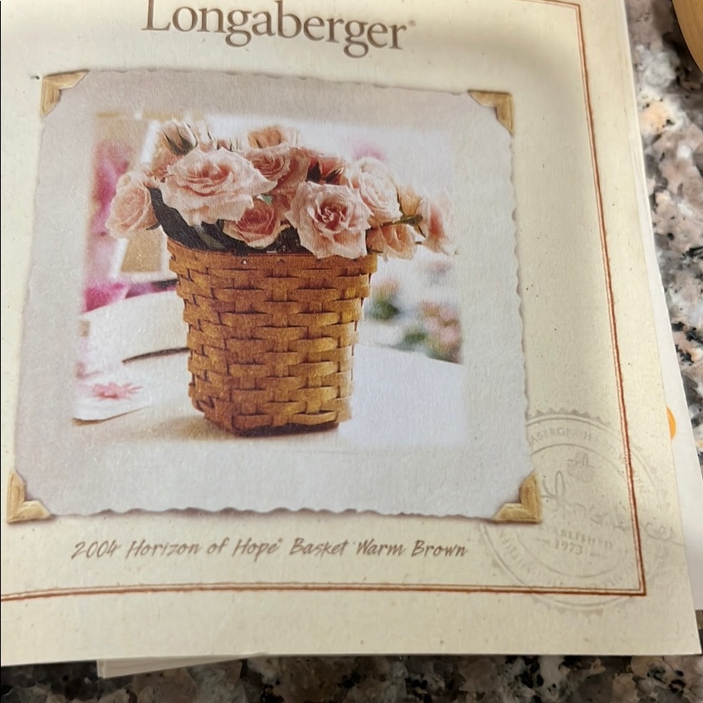 Woven Tan Basket with Lid - Picture 3 of 12